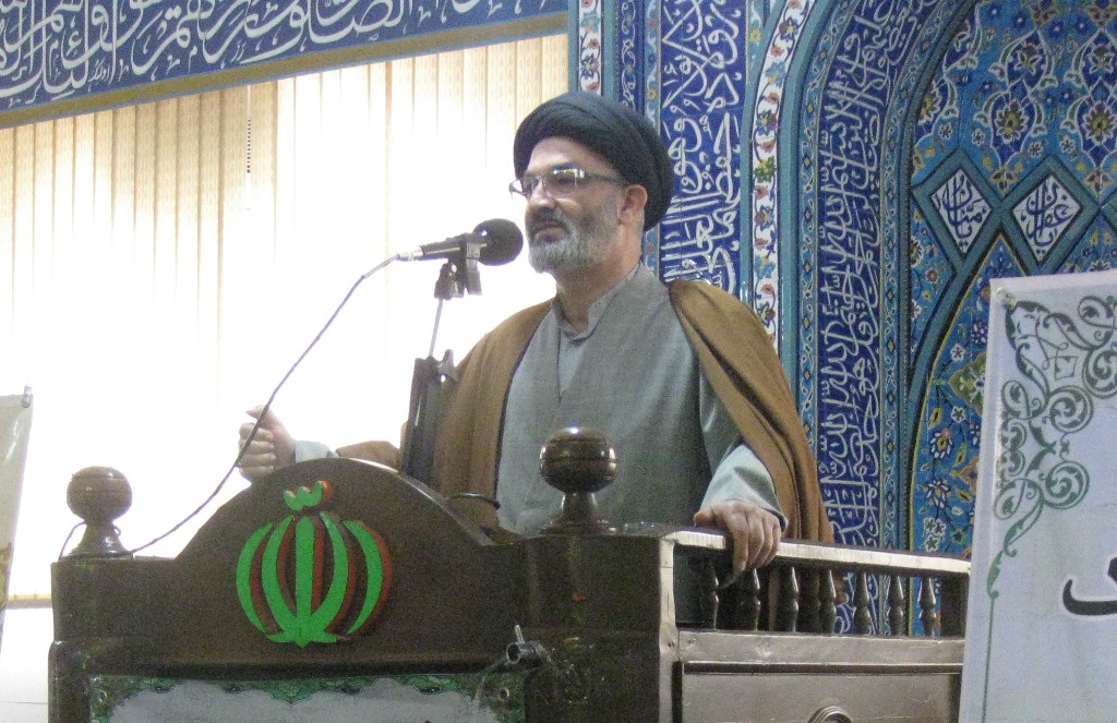 محتکران خائن هستند محتکران خائن هستند