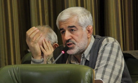 گلایه معاون شهردار از حذف میدان قیصرامین پور شجاع پوریان عضو شورای شهر