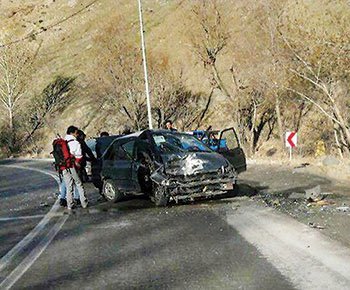 واژگونی مرگبار پژو با ۱۰ سرنشین تصادف