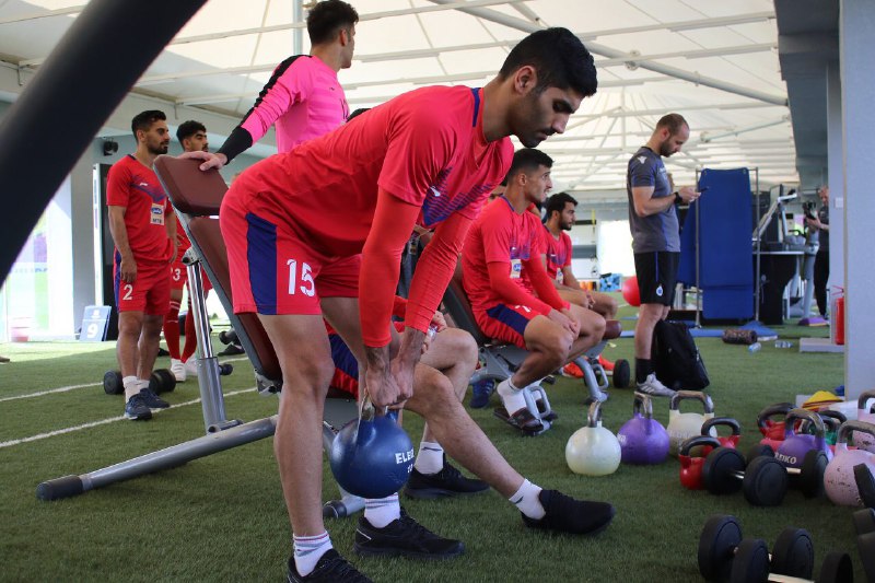 گزارش تصویری: تمرین صبح شنبه ۲۲ دی پرسپولیس در دوحه