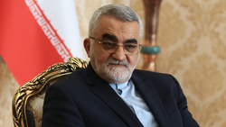 علاءالدین بروجردی: قرار نیست در پی مذاکره ایران با ژاپن برجام جدیدی نوشته شود/ فعلا تصمیمی برای اجرای گام پنجم گرفته نشده است