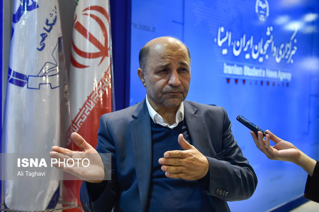 قره خانی: اقدام بریتانیا در توقیف نفتکش ایرانی، راهزنی است اسد الله قره خانی