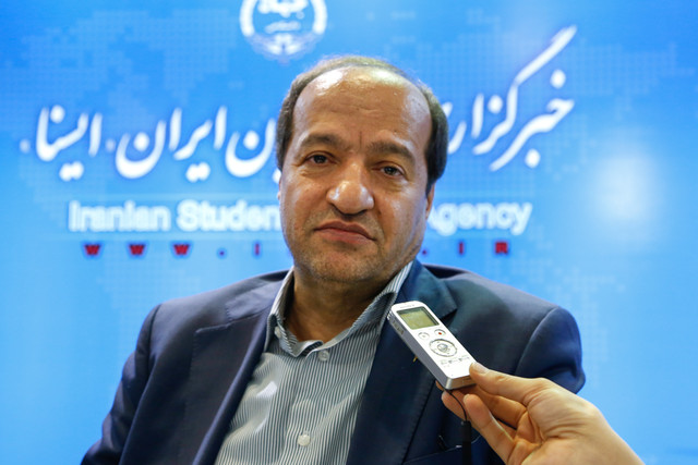کاظمی: ایران در خصوص توقیف نفتکش خود در محاکم بینالمللی طرح دعوا کند محمد کاظمی، نایب رییس کمیسیون قضایی و نماینده مردم ملایر