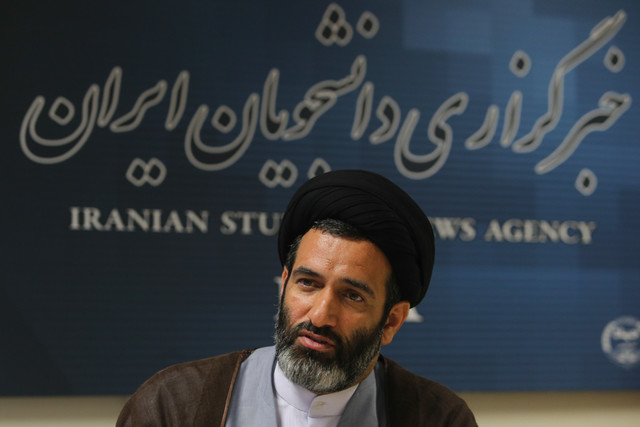 قطعه سازانی مانند "کروز" میخواهند سهام دولت در ایران خودرو و سایپا را بخرند حسینی کیا