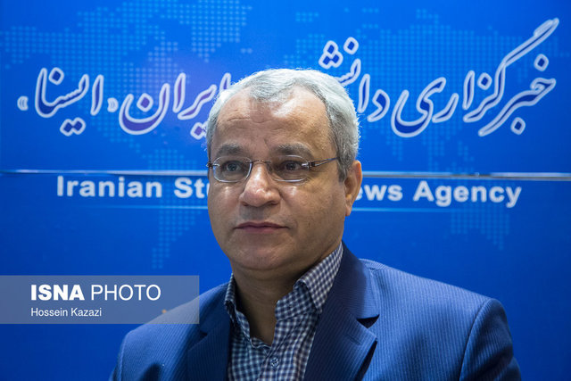 دهقان: میتوان با اتخاذ راهکارهایی از پیشرفت فساد همه جانبه کاست غلامعلی دهقان