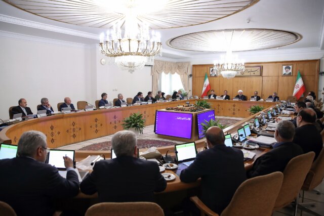 گزارش سازمان برنامه و بودجه به هیات دولت در خصوص رویکردهای بودجه سال ۱۳۹۹ image.png
