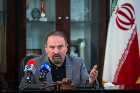 نمیتوان با جلوگیری از تشکیل اجتماعات، اصل مطالبات را از بین برد نشست خبری کانون وکلا با حضور علی نجفی توانا و بهمن کشاورز
