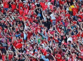 سپاهان اعتراض کرد : 50-50 اصلا عادلانه نیست / پرسپولیس منتظر جواب فدراسیون