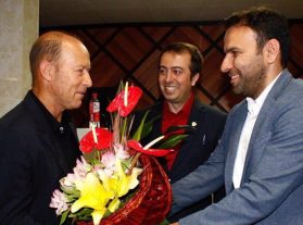 سرمربی جدید پرسپولیس بامداد امروز به تهران رسید