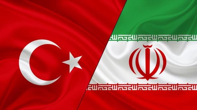 بیست و هفتمین کمیسیون مشترک اقتصادی ایران و ترکیه برگزار میشود پرچم ایران و ترکیه