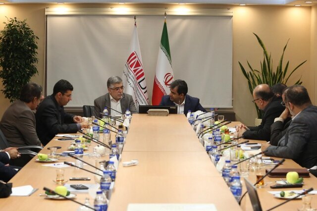 پیگیری همکاریهای متقابل ایمیدرو و جهاددانشگاهی/ انعقاد قرارداد تا پایان مهر جهاددانشگاهی و ایمیدرو