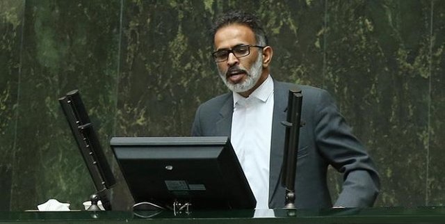 کارشناسان کرونا باید تصمیمات خاصی برای اهواز بگیرند کارشناسان کرونا باید تصمیمات خاصی برای اهواز بگیرند