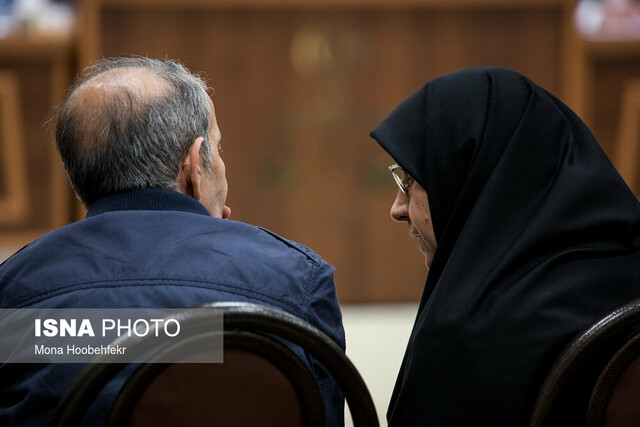 هفدهمین جلسه محاکمه مدیرعامل سابق شرکت بازرگانی پتروشیمی و سایر متهمان هفدهمین جلسه محاکمه مدیرعامل سابق شرکت بازرگانی پتروشیمی و سایر متهمان