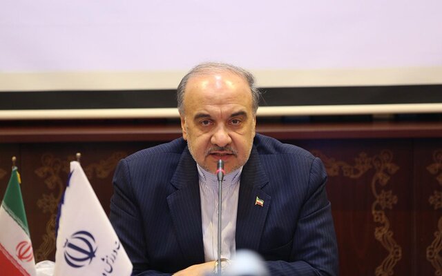 وزیر ورزش درباره قرارداد مربیان خارجی شفاف سازی کند وزیر ورزش درباره قرارداد مربیان خارجی شفاف سازی کند