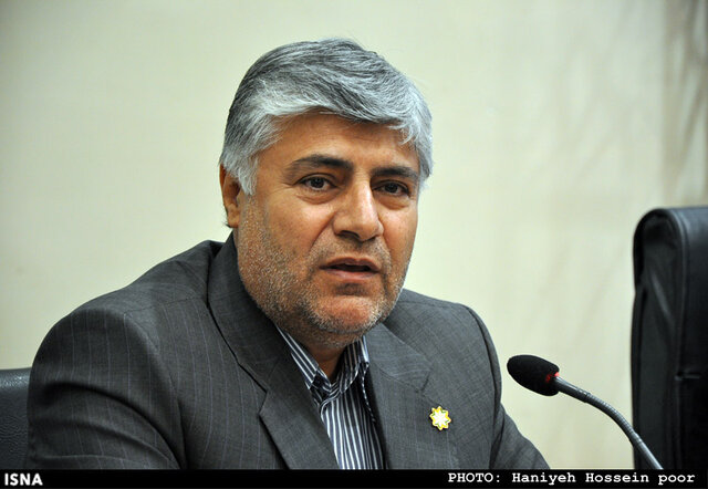 پاکفطرت: مجلس و دولت برای ثبات بخشیدن به بازار ورود جدی داشته باشند پاکفطرت: مجلس و دولت برای ثبات بخشیدن به بازار ورود جدی داشته باشند