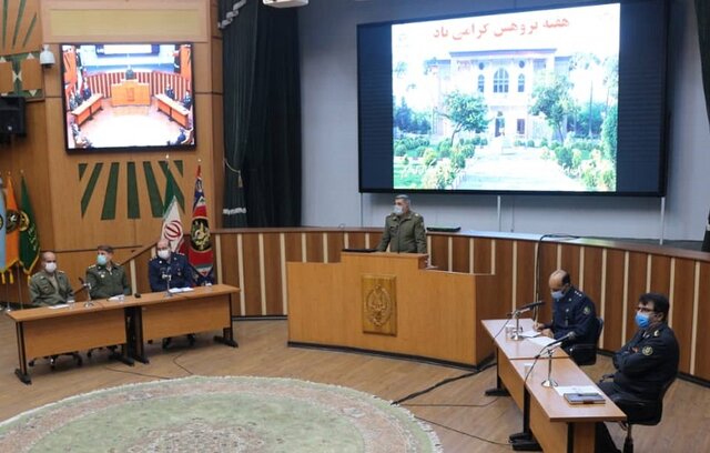 مراسم گرامیداشت هفته پژوهش در دافوس ارتش برگزار شد مراسم گرامیداشت هفته پژوهش در دافوس ارتش برگزار شد