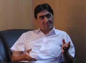 محمدخانی: نمیتوانیم بگوییم یک تیم ۴ سال با کمک دیگران قهرمان شده است/ پرسپولیسیها به حقشان رسیدند