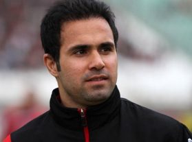 نصرتی: پرسپولیس با اعتماد به نفس بیشتری به مصاف استقلال میرود/ دوست دارم فینالی تمام قرمز ببینم