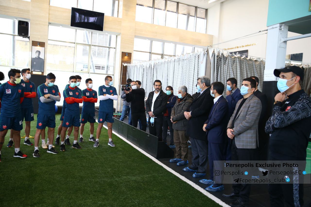 شهردار تهران: پرسپولیس شانس قهرمانی آسیا را دارد/ به غیرت سرخپوشان امیدوارم+تصاویر