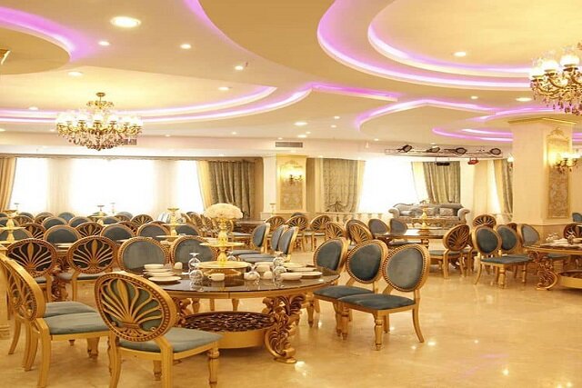 تالارها کی باز میشوند؟ تالارها کی باز میشوند؟