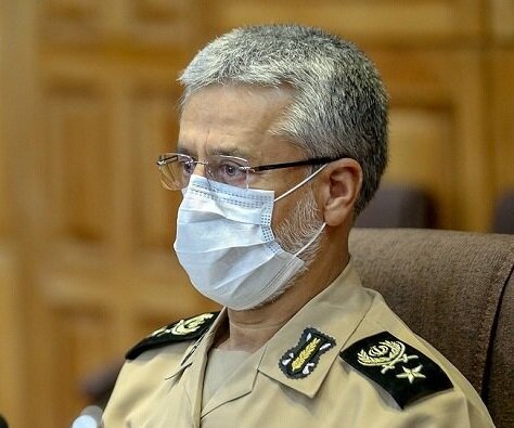 پیام تبریک امیر دریادار سیاری به رییس سازمان هواپیمایی کشور پیام تبریک امیر دریادار سیاری به رییس سازمان هواپیمایی کشور