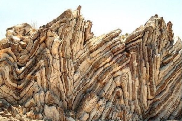 اجرای پژوهشهای زمینشناسی و اکتشافی در خدمت جهش تولید اجرای پژوهشهای زمینشناسی و اکتشافی در خدمت جهش تولید