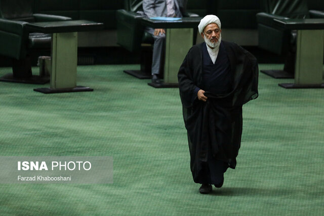 دفاع آقاتهرانی از ۸۵ای شدن طرح صیانت از حقوق کاربران در فضای مجازی دفاع آقاتهرانی از ۸۵ای شدن طرح صیانت از حقوق کاربران در فضای مجازی