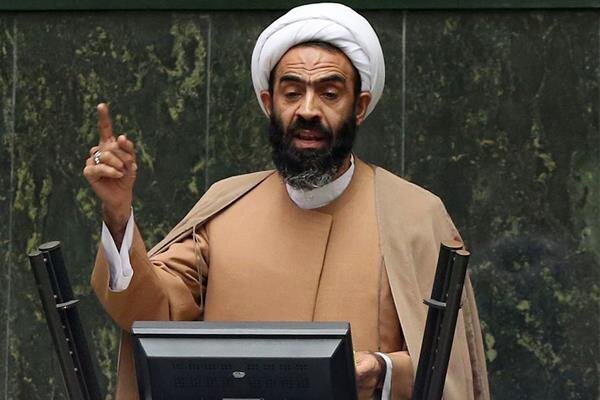 تذکر آییننامهای نقدعلی در رابطه با گزارش کمیسیونها در خصوص وزرای پیشنهادی تذکر آییننامهای نقدعلی در رابطه با گزارش کمیسیونها در خصوص وزرای پیشنهادی
