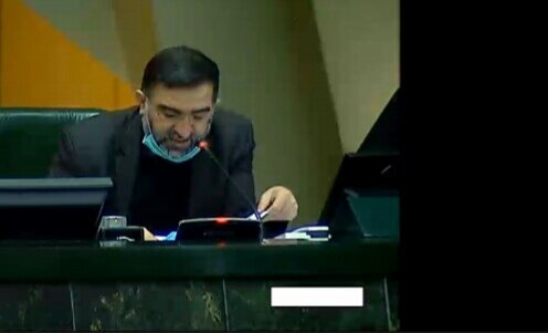 امیرآبادی: مگر نمایندگان عروسک خیمهشب بازی هستند امیرآبادی: مگر نمایندگان عروسک خیمهشب بازی هستند