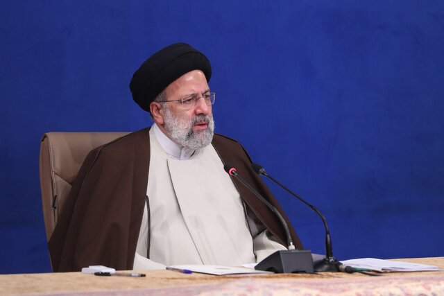 انتقاد رئیس جمهور از سست شدن رعایت شیوهنامه بهداشتی در حمل و نقل زمینی و هوایی انتقاد رئیس جمهور از سست شدن رعایت شیوهنامه بهداشتی در حمل و نقل زمینی و هوایی
