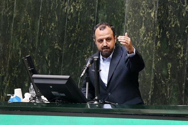 خاندوزی: برنامه دولت حمایت از بازار بورس و سهامداران خُرد است خاندوزی: برنامه دولت حمایت از بازار بورس و سهامداران خُرد است
