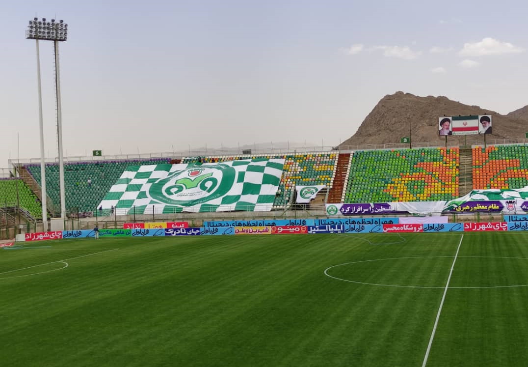 آمادهسازی ورزشگاه فولادشهر پیش ازبازی با پرسپولیس +عکس