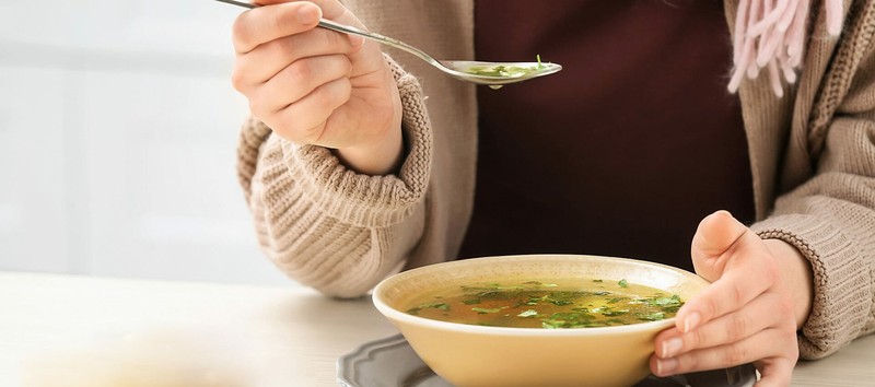 در دوران نقاهت کرونا برای بهبودی سریع تر چه مواد غذایی را مصرف کنیم؟ در دوران نقاهت کرونا برای بهبودی سریع تر چه مواد غذایی را مصرف کنیم؟