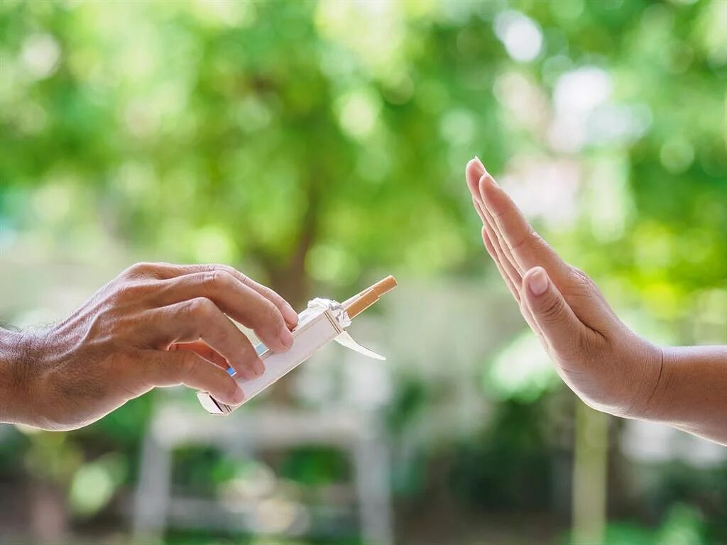 ساعات اولیۀ ترک سیگار تا ۱۰ سال نخست چه تغییراتی در بدن ایجاد می شود؟ ساعات اولیۀ ترک سیگار تا ۱۰ سال نخست چه تغییراتی در بدن ایجاد می شود؟