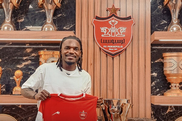 واکنش پرسپولیس به قرارداد و جدایی بیفوما واکنش پرسپولیس به قرارداد و جدایی بیفوما