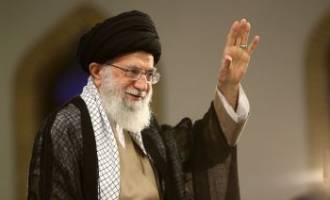 توئیت جدید دفتر رهبری درباره حجاب و گشت ارشاد خبرساز شد