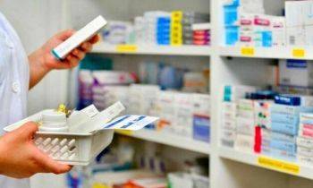 وزارت بهداشت: ۶۵ تن آنتی بیوتیک دیگر در راه داروخانه هاست
