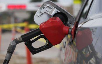 معضل ادامه دار عدم عرضه بنزین سوپر در جایگاه های سوخت