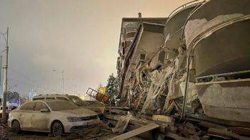بیش از ۵۰۰ کشته و ۳۰۰۰ زخمی در پی زلزله ۷.۸ ریشتری در ترکیه و سوریه