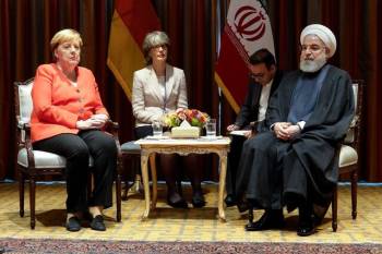 حمایت مرکل از ابتکار صلح هرمز/ روحانی: بیانیه تروئیکای اروپایی اتهام زنی بی‌اساس به ایران بود