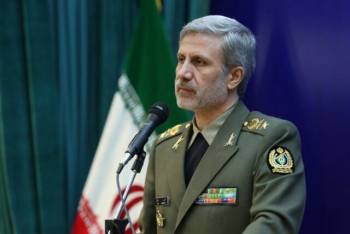 وزیر دفاع :ملت ایران با تاسی از نهضت و قیام عاشورا زیر بار ذلت و زور نخواهد رفت