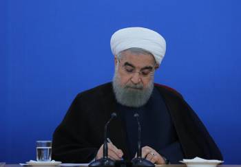 روحانی درگذشت مادر شهیدان شاه حسینی را تسلیت گفت