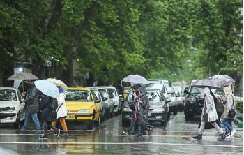 بارش باران و احتمال آب گرفتگی در ۱۱ استان کشور/کاهش دو درجه‌ای دمای تهران در روز چهارشنبه