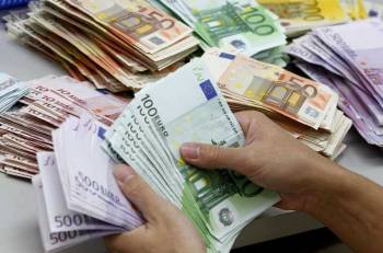 جلسه ویژه برای تعیین نرخ جدید ارز در هیئت دولت